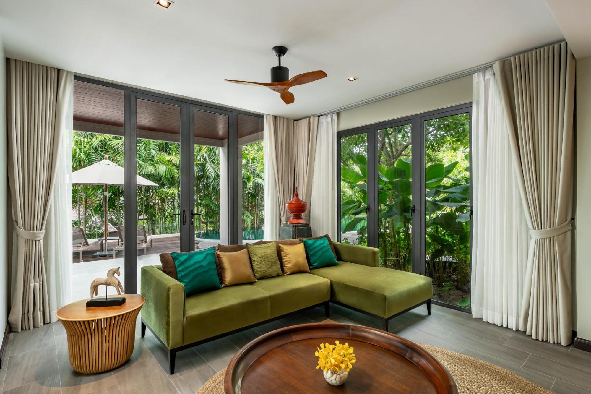 Noku Phuket Hotel Chalong Bagian luar foto Living room