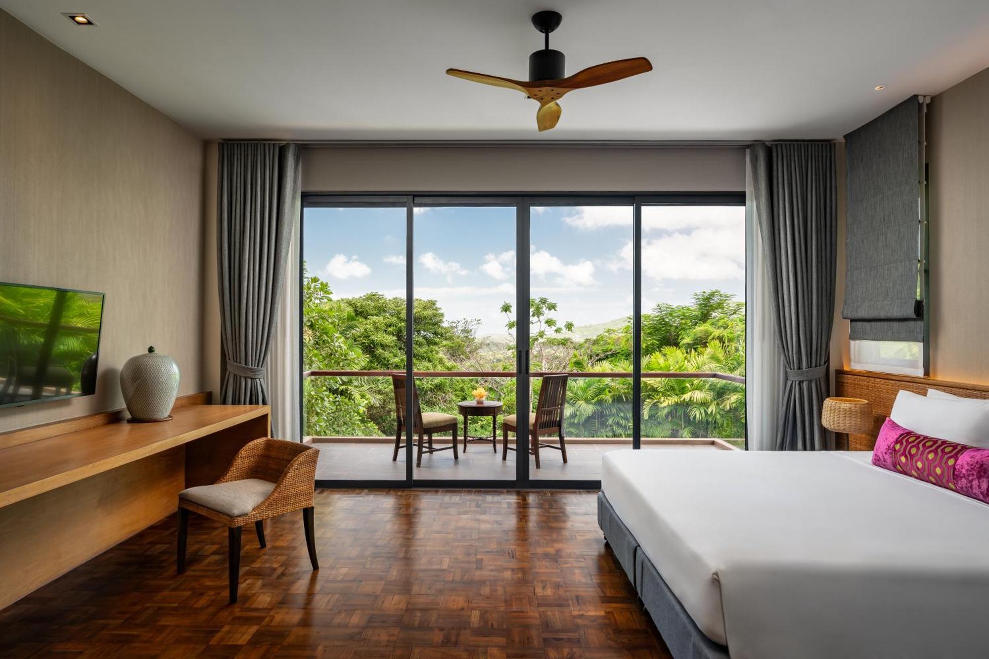 Noku Phuket Hotel Chalong Bagian luar foto Deluxe Room