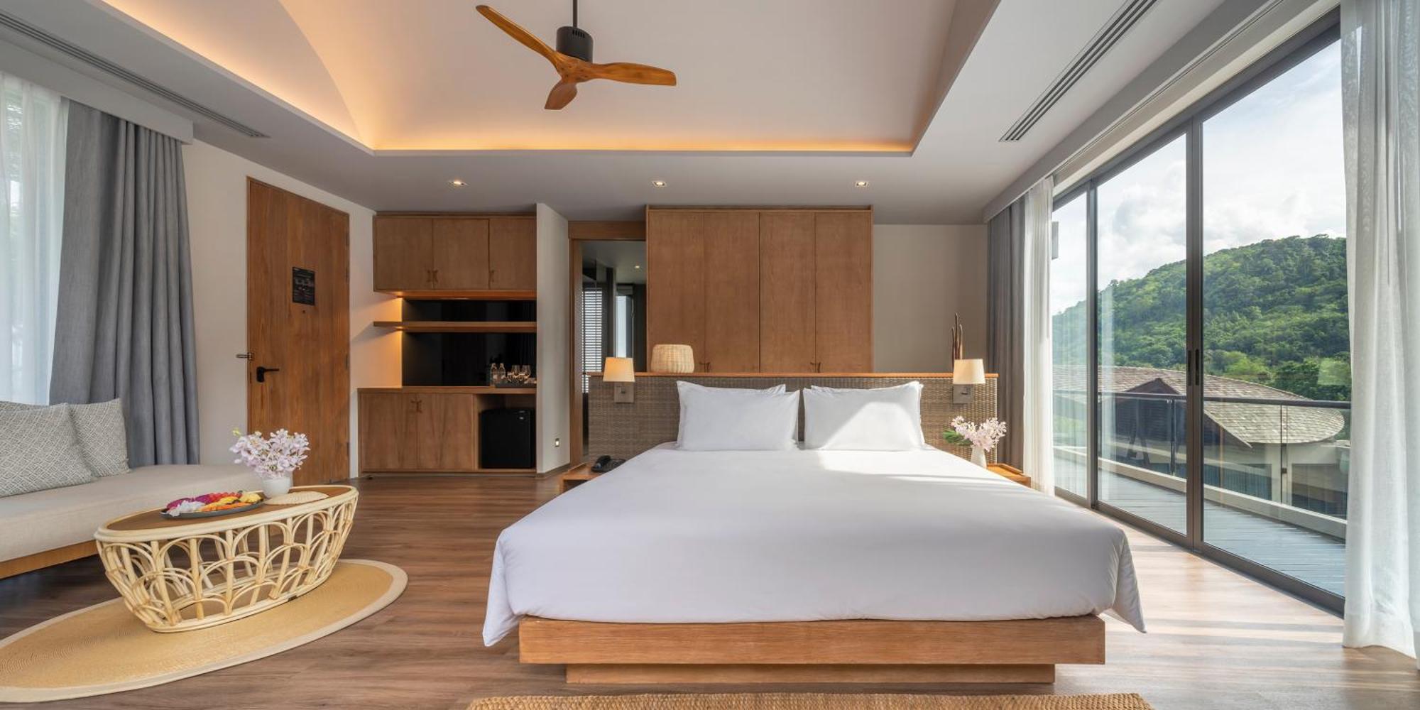 Noku Phuket Hotel Chalong Bagian luar foto A bedroom at the hotel